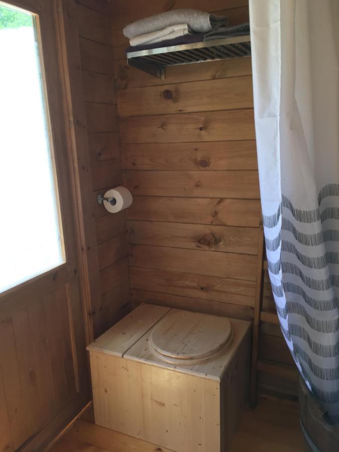 Wigwam, séjour ecolo glamping Frechet-Aure Extérieur photo